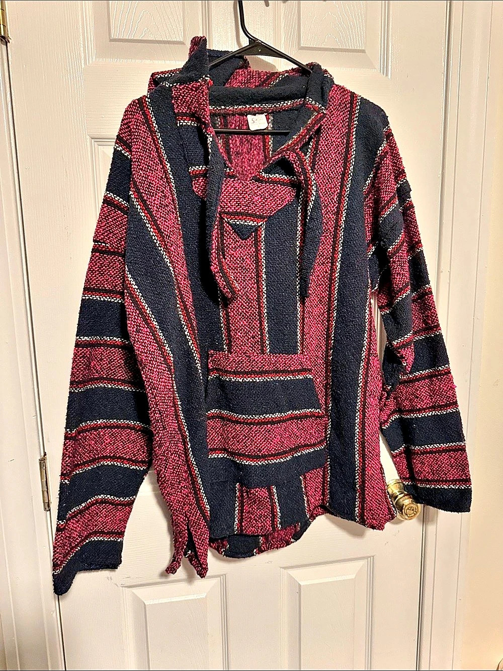 Artesanias Baja Hoodie Black & Red XL